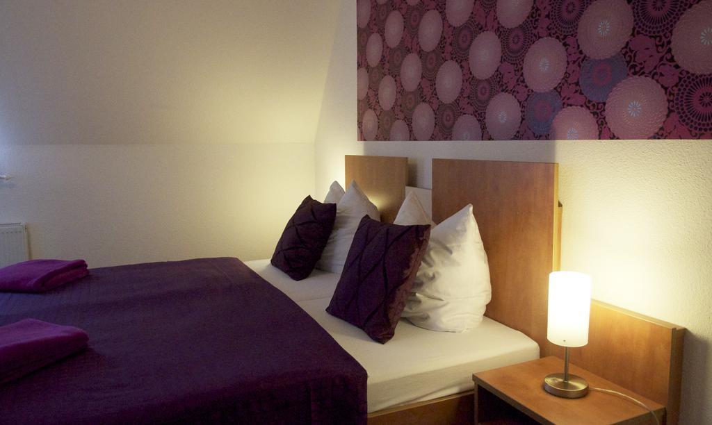 Hotel Vier Loewen Traben-Trarbach Esterno foto