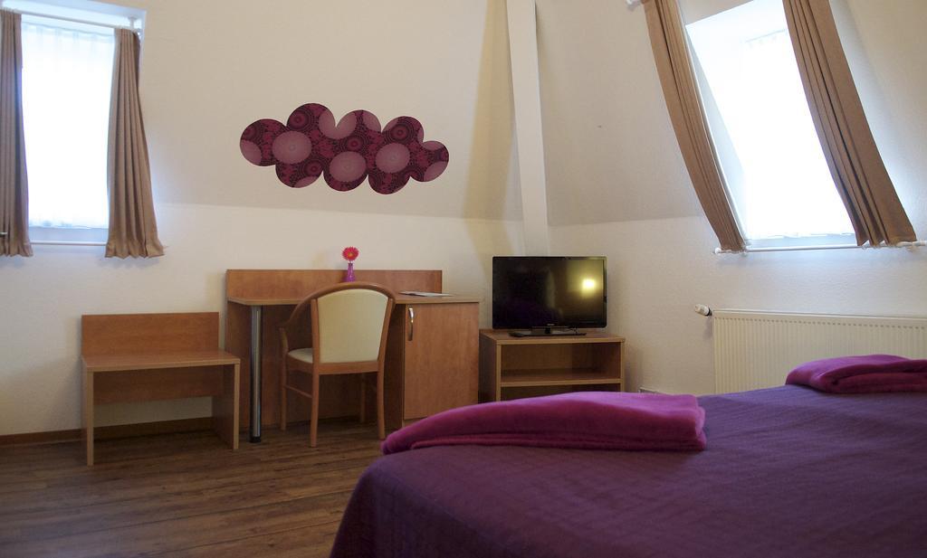 Hotel Vier Loewen Traben-Trarbach Camera foto