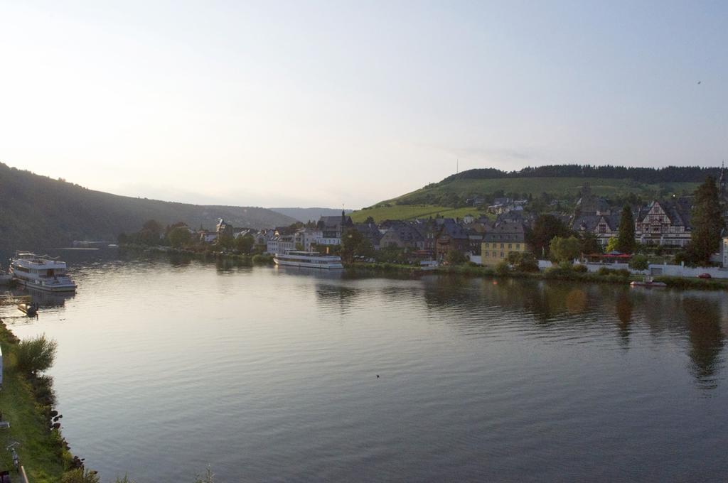 Hotel Vier Loewen Traben-Trarbach Esterno foto