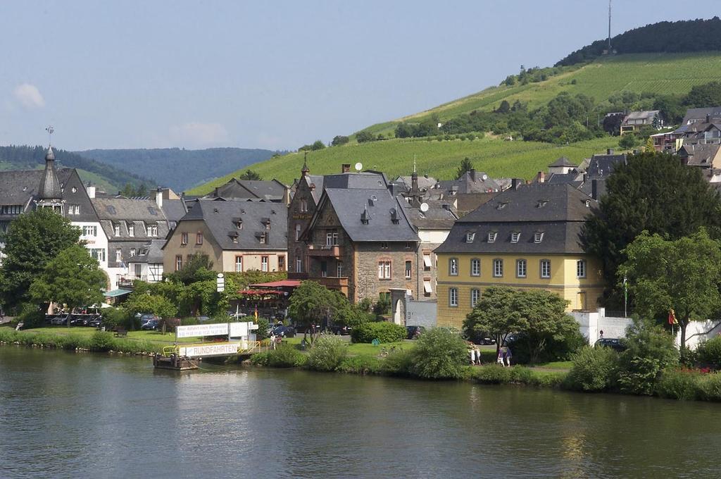 Hotel Vier Loewen Traben-Trarbach Esterno foto